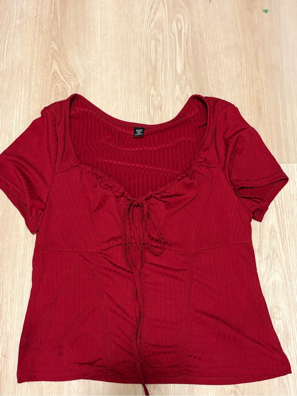 SHEIN Red Ribbed Short Sleeve Tie-Front Top